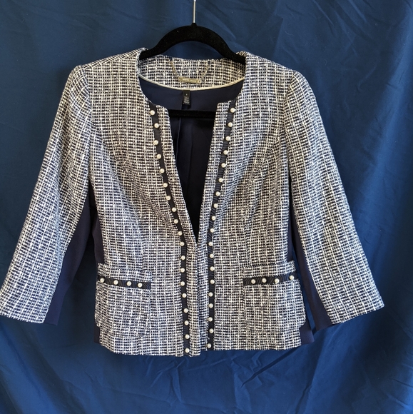 White House Black Market Jackets & Blazers - 🥳HP🥳 EUC WHBM Jacket Size 4